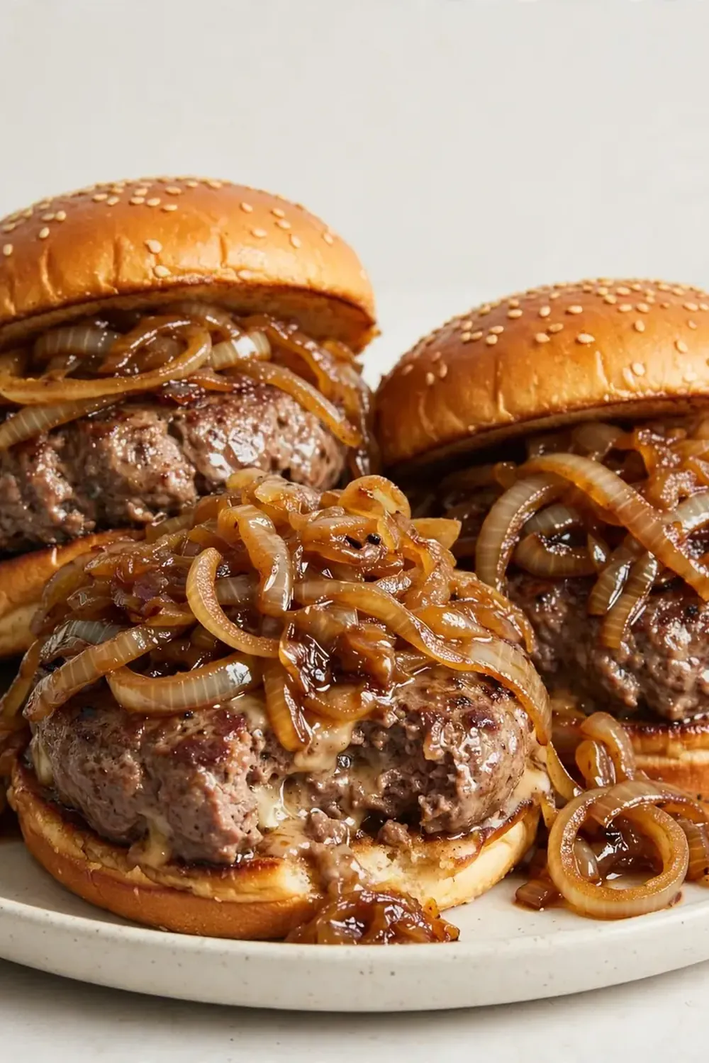 Juicy Beef Burgers with Caramelized Onions